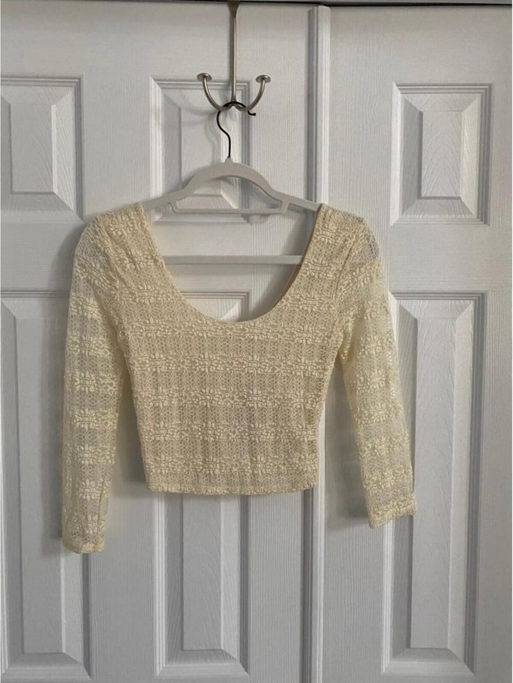 Urban Outfitters Creme Crop Top NWT